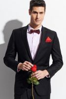 结婚一般穿什么颜色的西装？ 选择新郎服装有哪些误区？