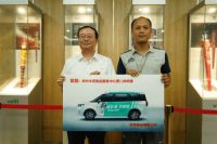 致敬英雄，郑州暴雨曹师傅救出5人获华帝嘉奖