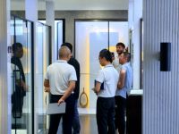 国外客户实地考察法兰浴王，好评不断当场下定