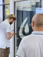 国外客户实地考察法兰浴王，好评不断当场下定