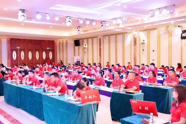 二十一周岁正青春·高质量发展新跨越 —— 龙树21周年优秀经销商大会及21周年庆典取得圆满...