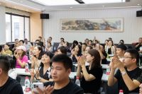 【雅琪诺】新品预鉴会圆满结束 | 向内求索 逐光而行