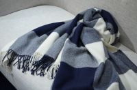 锁定浪漫秋日,海丝腾做你的温暖“搭子”