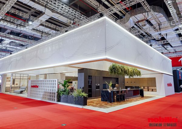 “引进来”“融进去”，红星美凯龙助力进博会家居“朋友圈”扩容，促进展品变商品