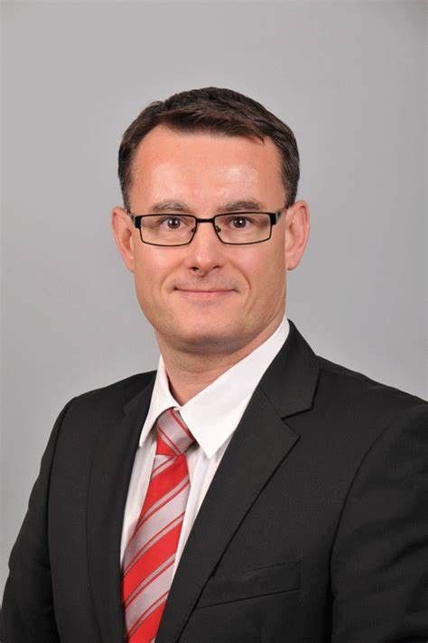 WARENDORF德国华伦多夫焕新产能发力 领跑高端奢定赛道