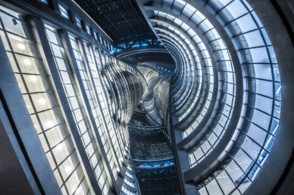 冬天家里窗户上全是水是什么原因？北方冬天家里窗户结冰怎么办？