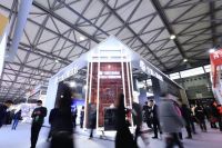 火星人集成灶亮相AWE2024展会，以场景化厨电新品引领厨居生活新篇章