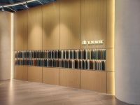 潮这儿看｜主编探展飞美家具，解锁色彩与交付的化学反应