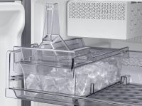 鲜享夏日 三星BESPOKE缤色铂格AI神冰箱带来颜值美味双重惊喜