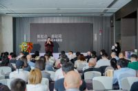 集势领航，宝鹭飞扬