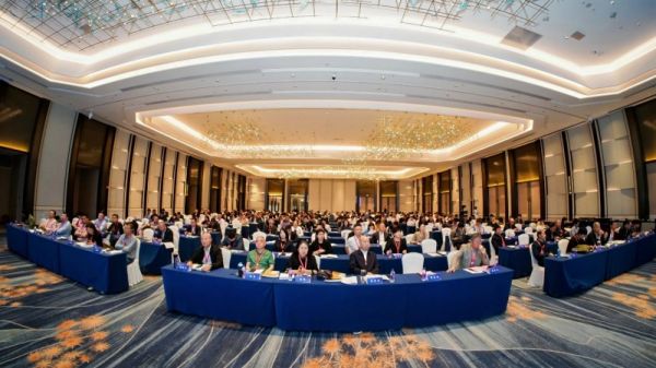 萤石网络亮相2025智能家居产业高质量发展大会