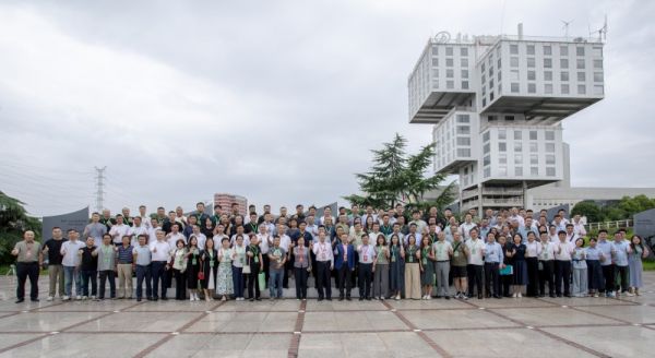 节能净化双赋能!第九届医院节能大会深度挖掘远大洁净新风医院应用潜力