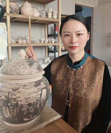 景德镇画堂春陶瓷有限公司创始人吴帆