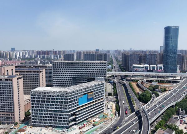 质量安全万里行|高温下的安全守护！兔宝宝难燃板公证检测合肥站，筑牢中科院临床医院“生命防火...