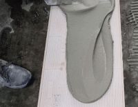 地面贴砖，用德高地宝瓷砖胶