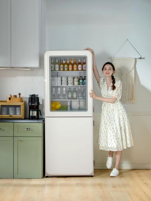 HCK哈士奇墩墩吧Max：以美学之名，重新定义食材新鲜的艺术