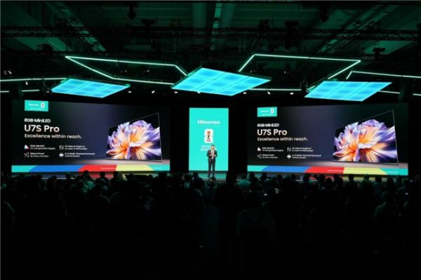 从“中国方案”到“世界标准”，海信携手国际足联推广RGB-Mini LED新一代显示技术