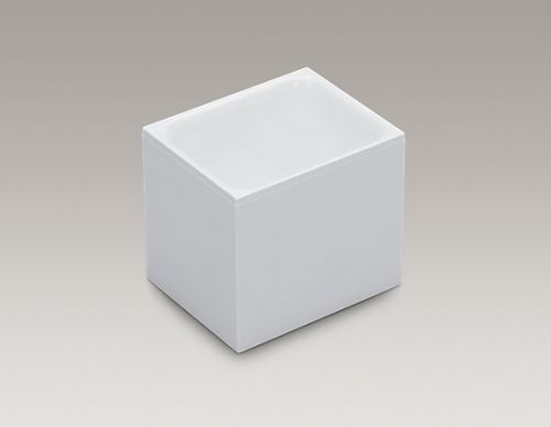 不挑布局的小浴室救星！科勒浴缸玲纳，装下高品质沐浴梦