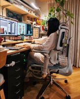 久坐腰酸有解了！爱果乐V3电脑椅黑科技揭秘：这把椅子的腰靠会“追”着你跑