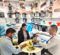 双喜电器闪耀迪拜，中国智造圈粉全球