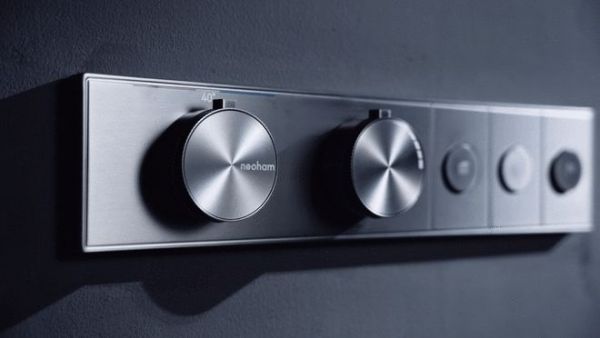 在淋浴间，为自己下一场治愈的雨