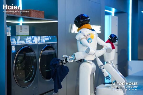 罗清启：海尔家庭机器人实际上是三个“保姆”入户