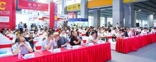 深耕细分赛道 劲豹瓷砖斩获“长效超抗污瓷砖品类冠军”行业大奖