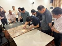 第18次获评国际领先！宏宇陶瓷“银箔闪光陶瓷砖”获权威认定！