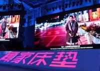 从尴尬到照顾晚睡，顾家床垫为何触动广告商心