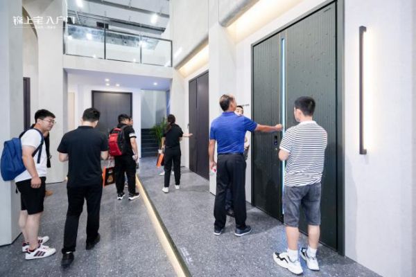 锦上宅入户门完美亮相广州建博会，重磅推出《门墙改造家计划》