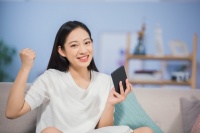 安置房刚住一年多人家中客厅塌陷，家中地面塌陷能修好吗？