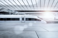 威亚森门窗高铁投放的“行业担当”： 不止于品牌升维，更是行业寒冬破局者