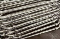 亨利·布雷尔利发明不锈钢 德洛的皮沙发演绎现代家具新典范