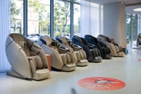 按摩椅品牌推荐！首创科技助眠+拉伸按摩，全家都爱闭眼冲